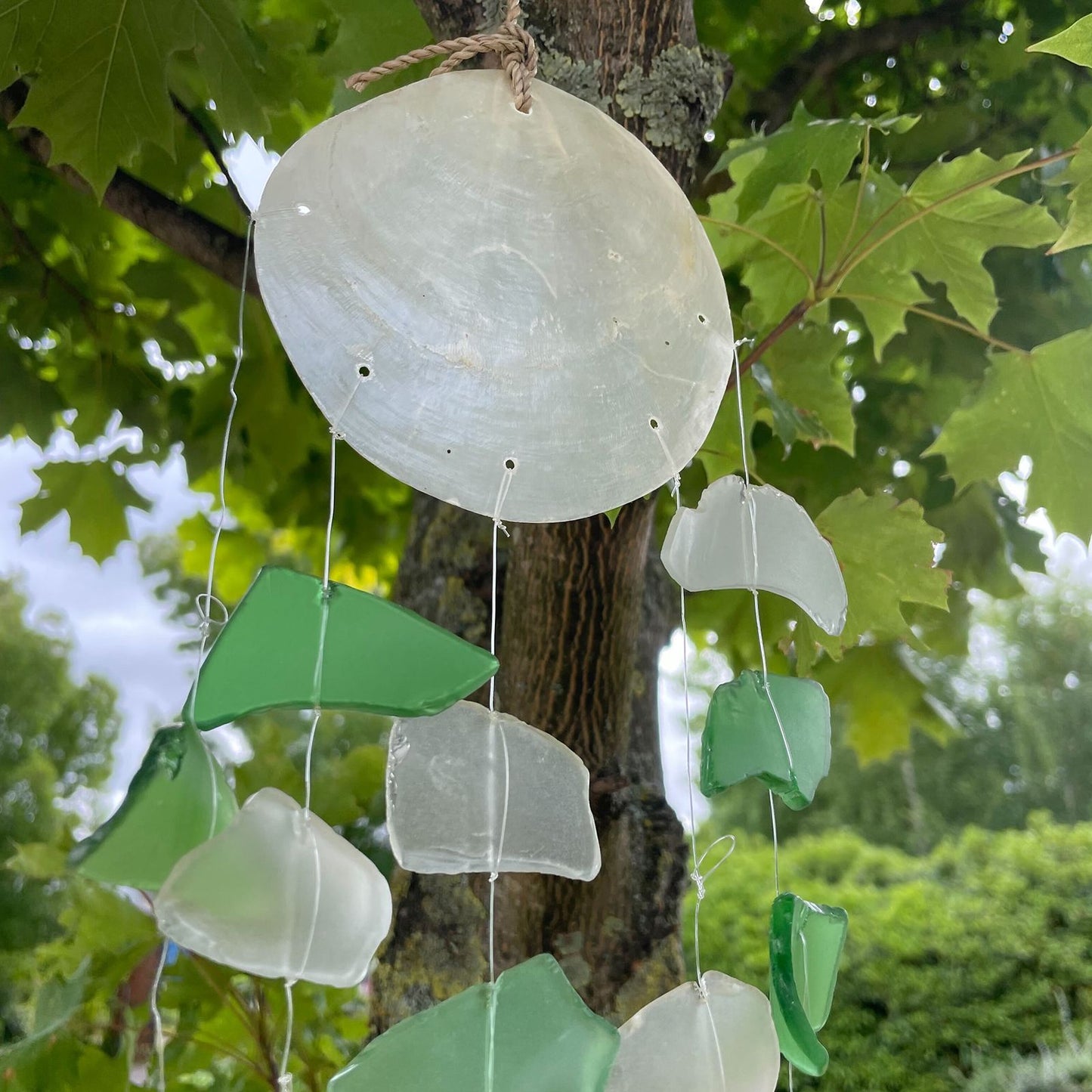 Capiz & Glass Drop Hanging – Green & White
