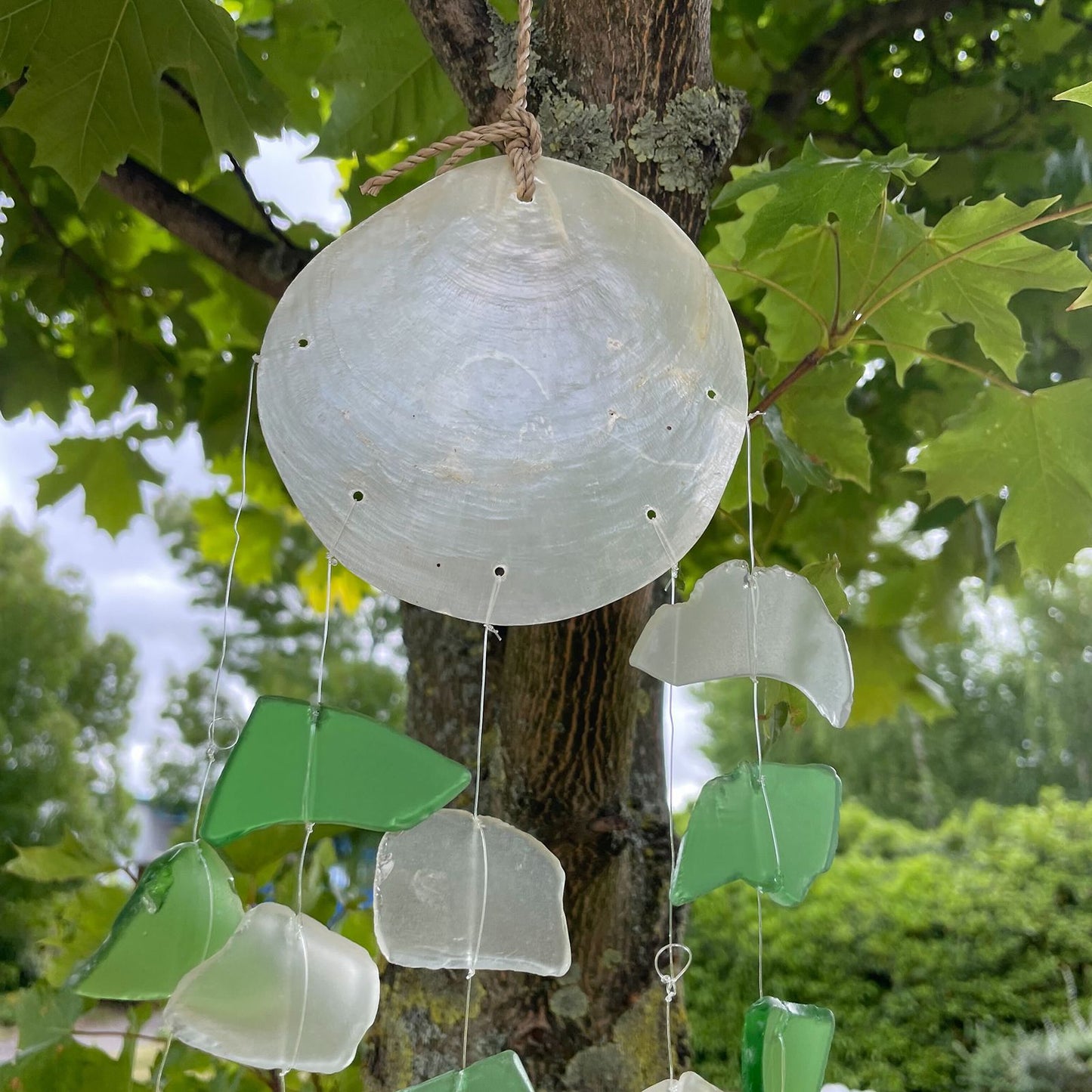 Capiz & Glass Drop Hanging – Green & White
