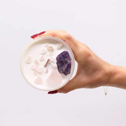 Chakra Crystal Candle – Third Eye Chakra | Amethyst, Rose Quartz & Sweet Crystal Truth