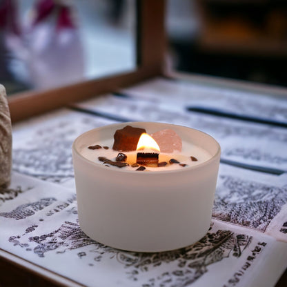Chakra Crystal Candle – Sacral Chakra | Tiger Eye, Rose Quartz & Invoking Dreams