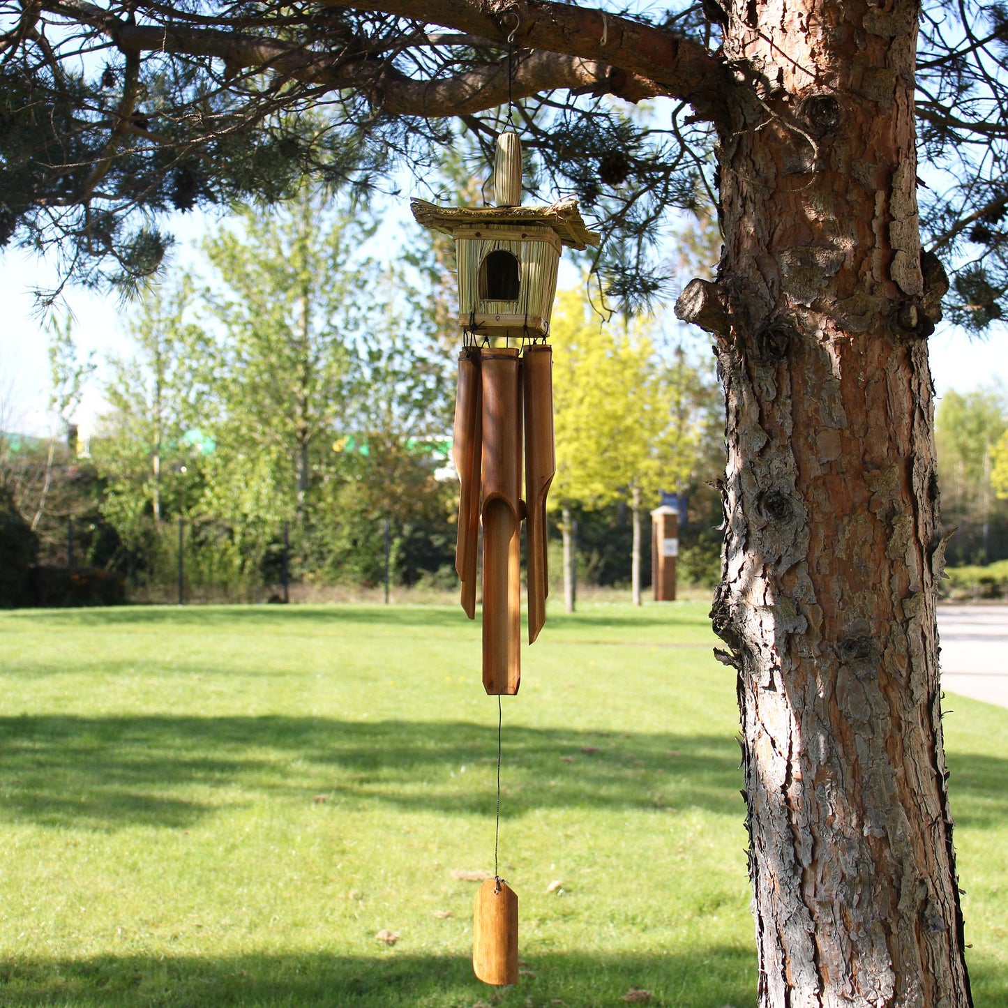 Square Seagrass Bird Box with Chimes 49x15cm – Natural Handmade Garden Decoration